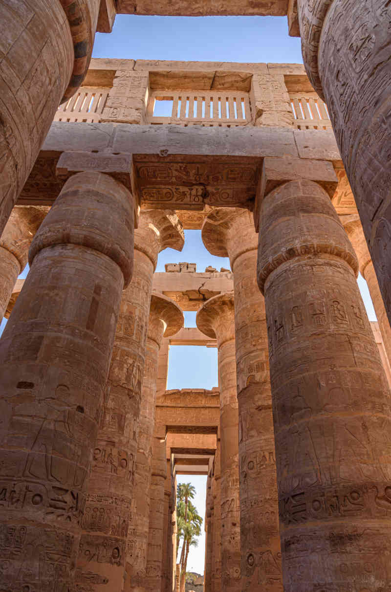 Egipto 056 - Luxor - Templo de Karnak - Sala Hipóstila.jpg